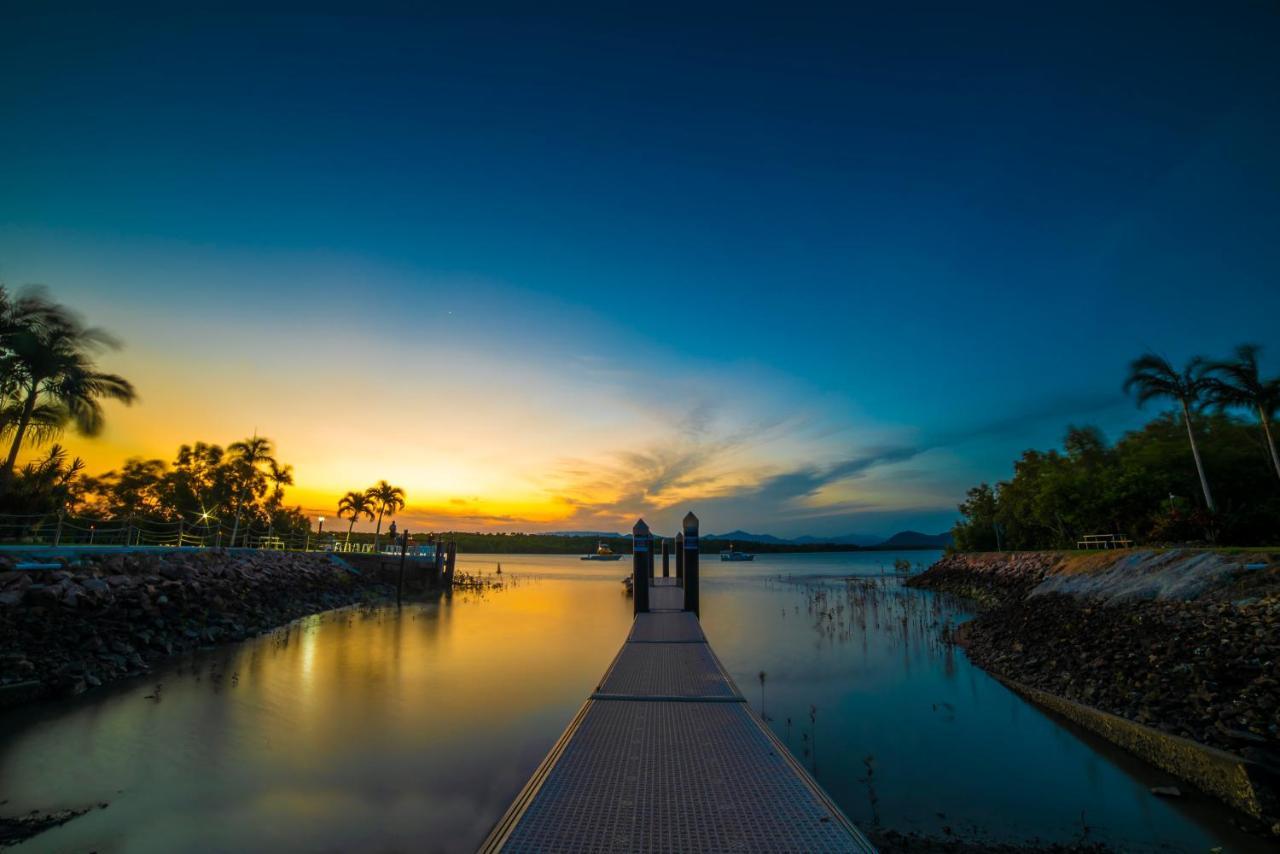 Hinchinbrook Marine Cove Resort Lucinda ภายนอก รูปภาพ
