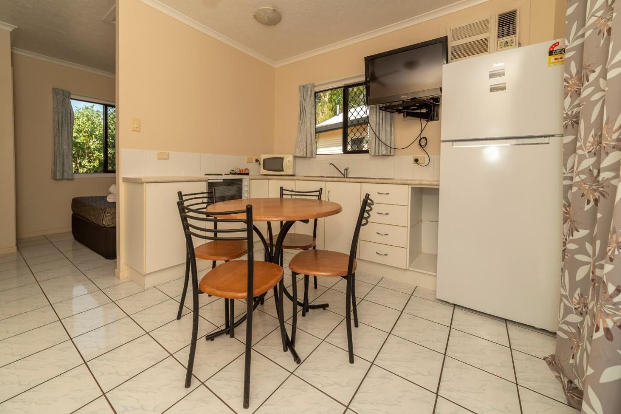 Hinchinbrook Marine Cove Resort Lucinda ภายนอก รูปภาพ